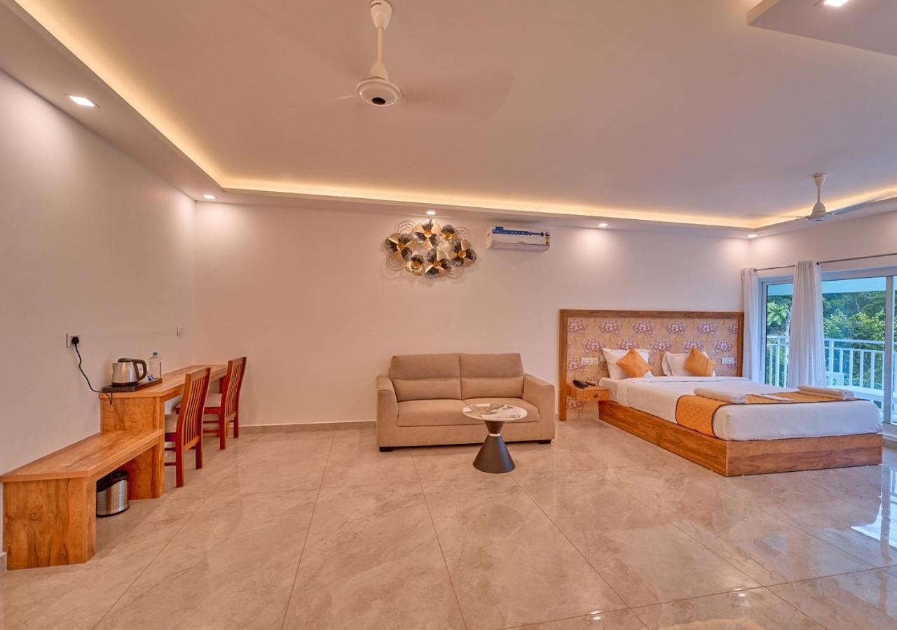 Ice Mist Pool Resort Munnar By Voye Homes Eksteriør billede