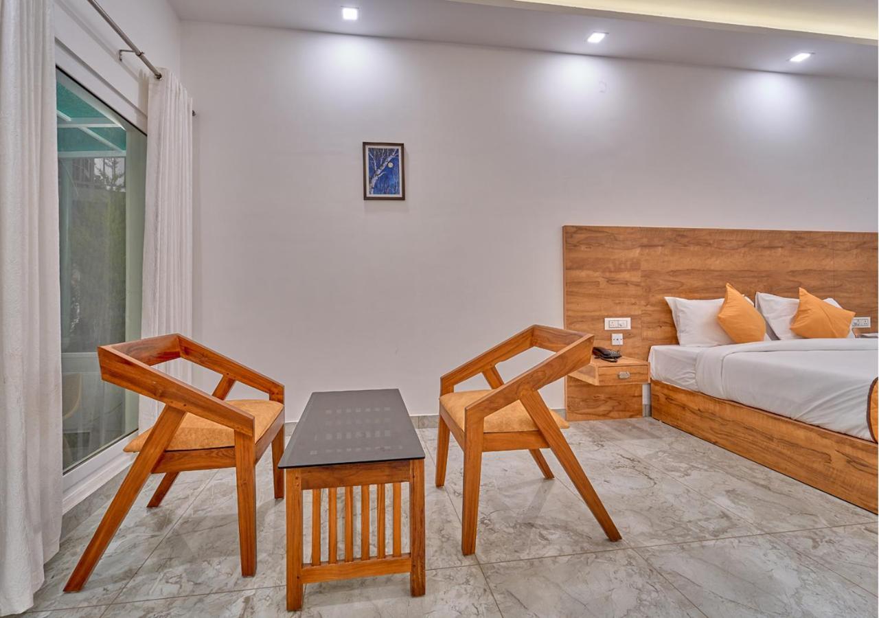 Ice Mist Pool Resort Munnar By Voye Homes Eksteriør billede