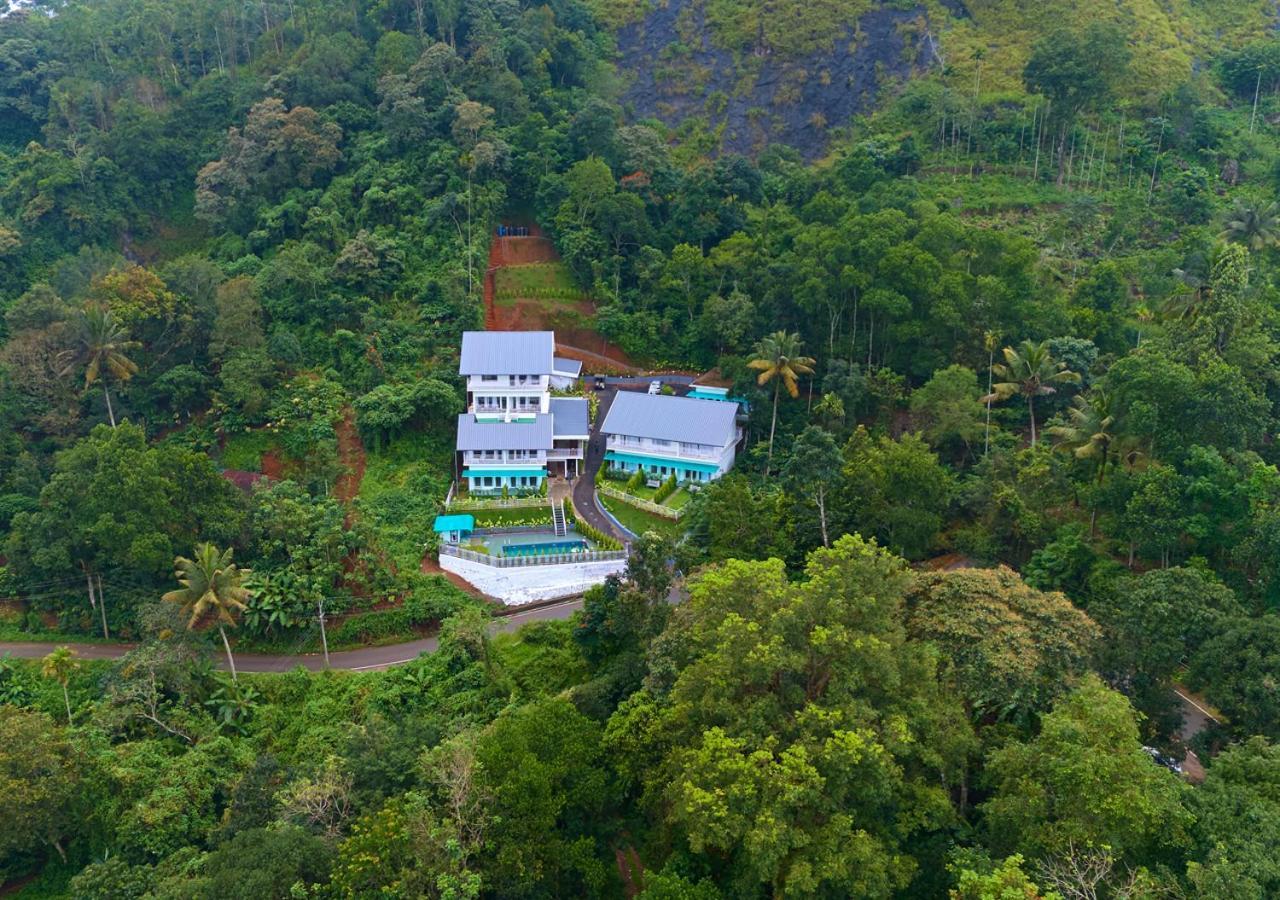 Ice Mist Pool Resort Munnar By Voye Homes Eksteriør billede