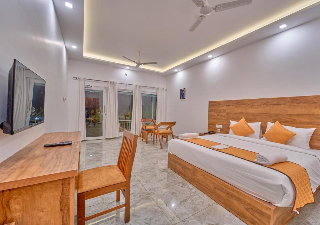 Ice Mist Pool Resort Munnar By Voye Homes Eksteriør billede